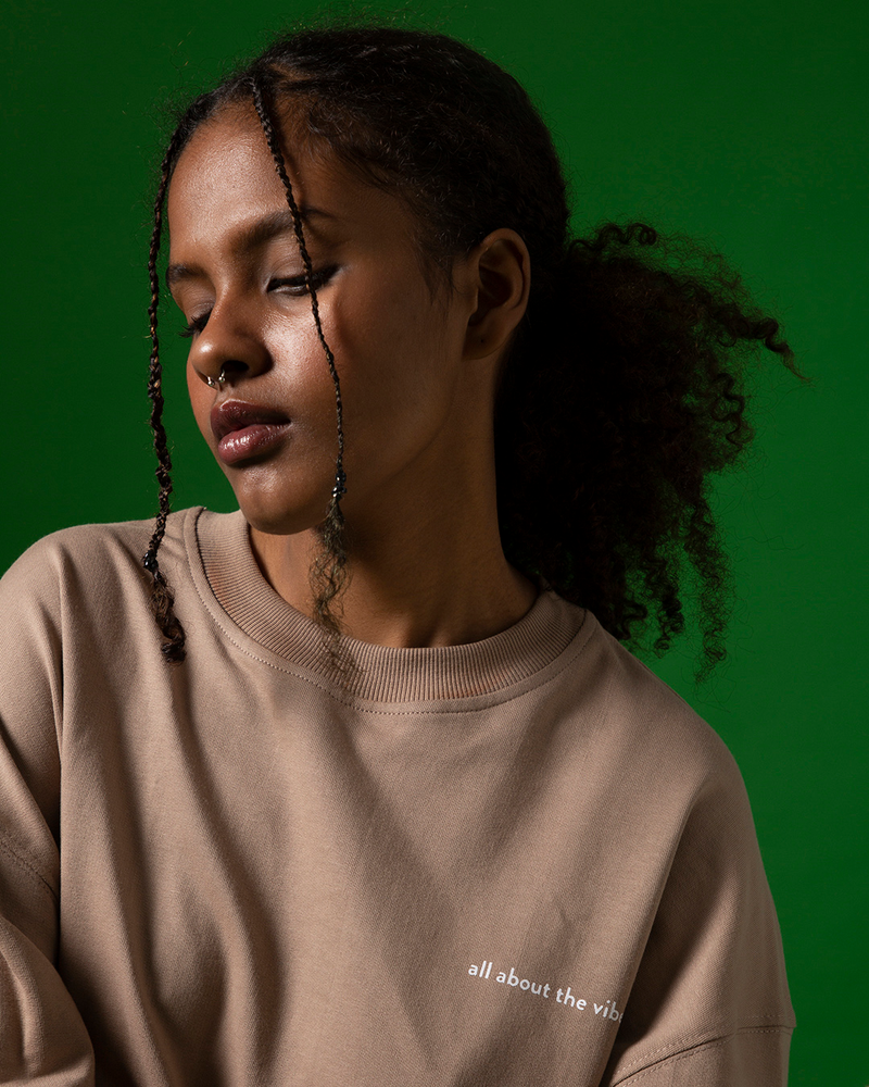 DUSTY BEIGE OVERSIZED LONG SLEEVE T-SHIRT