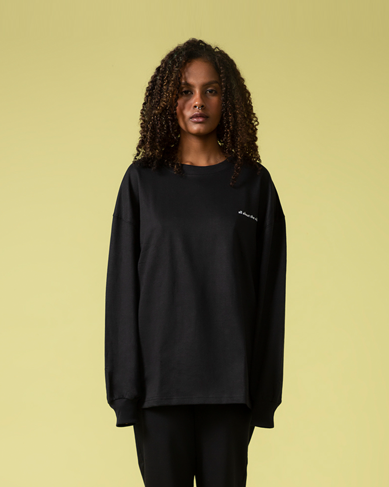 NOVA BLACK OVERSIZED LONG SLEEVE T-SHIRT