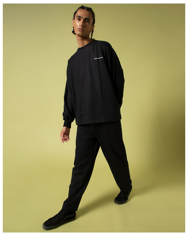 NOVA BLACK OVERSIZED LONG SLEEVE T-SHIRT