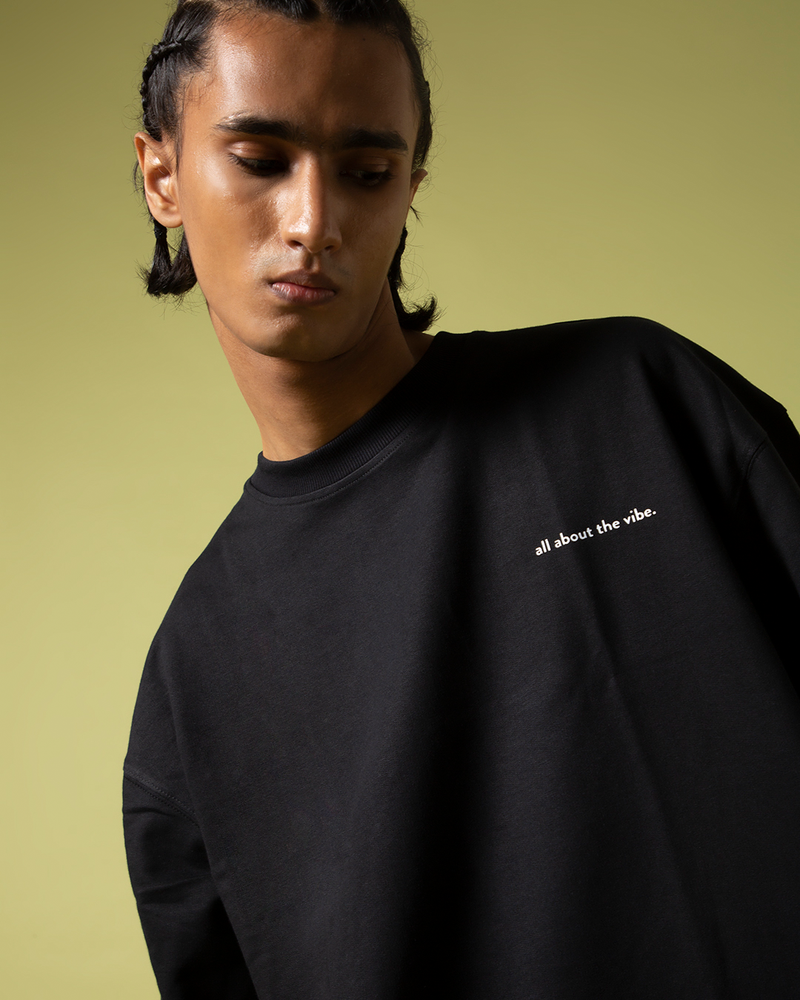 NOVA BLACK OVERSIZED LONG SLEEVE T-SHIRT